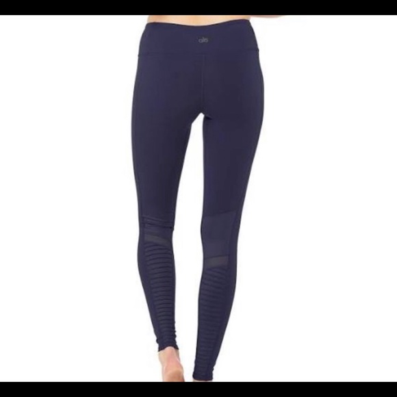 ALO Moto Leggings - Picture 2 of 12